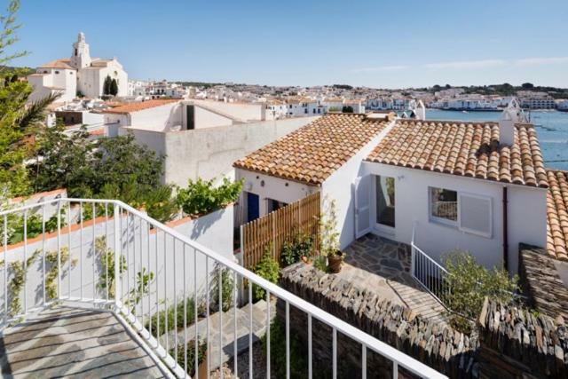 カダケス Centric Townhouse With Sea View - Casa Martaヴィラ エクステリア 写真