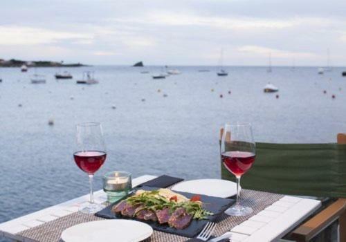カダケス Centric Townhouse With Sea View - Casa Martaヴィラ エクステリア 写真